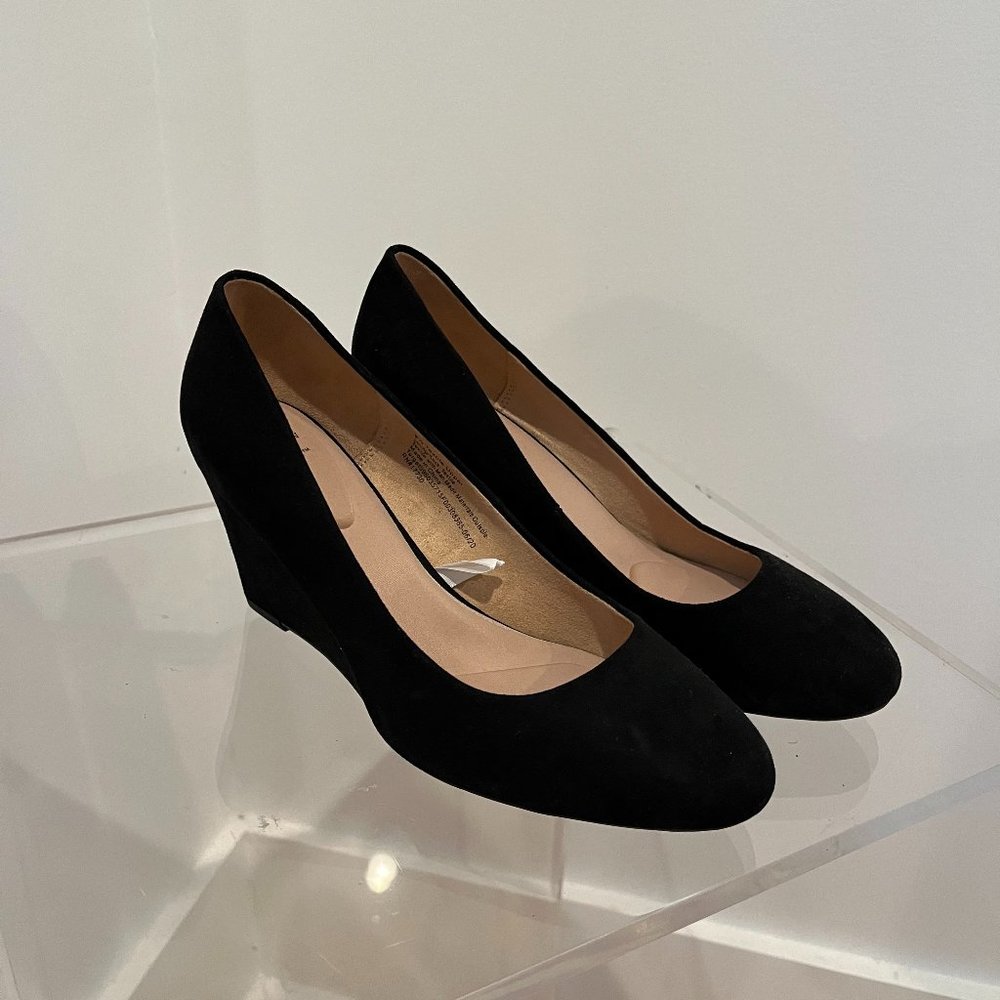 A New Day Suede Wedge Pumps, Size 6.5